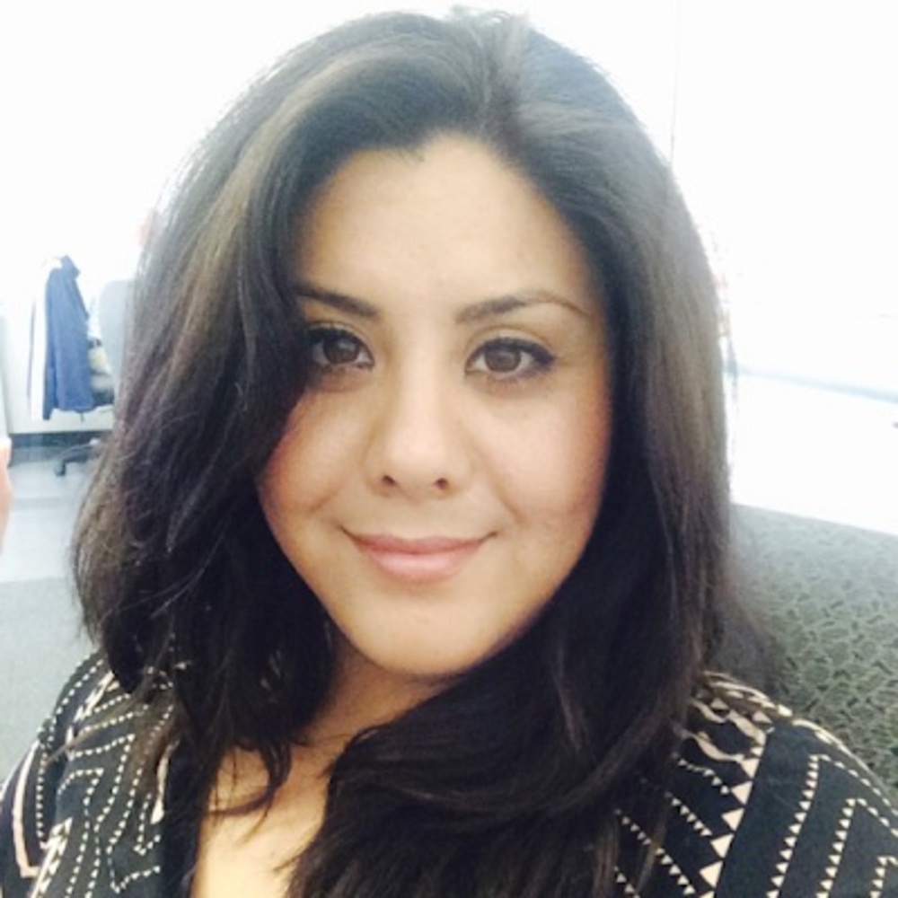 Meet your Posher, Dania
